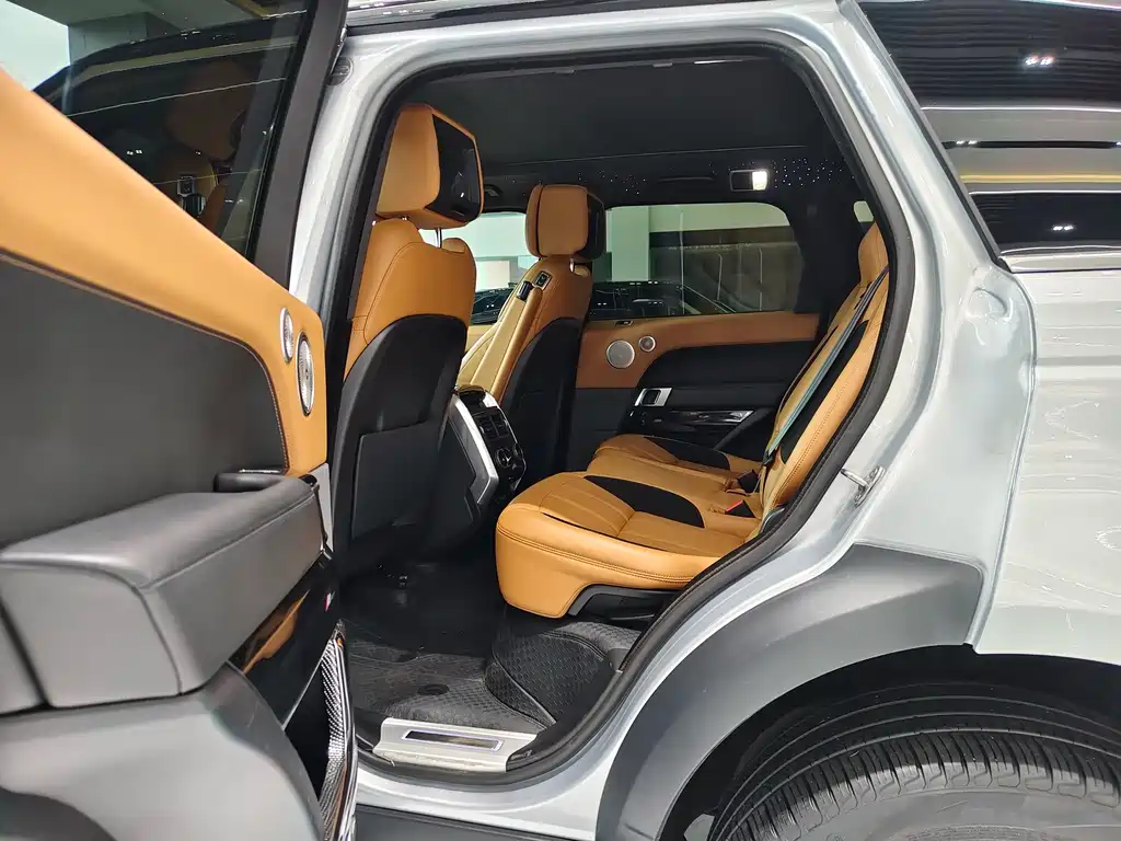 Land Rover Sport 2022 — фото 10