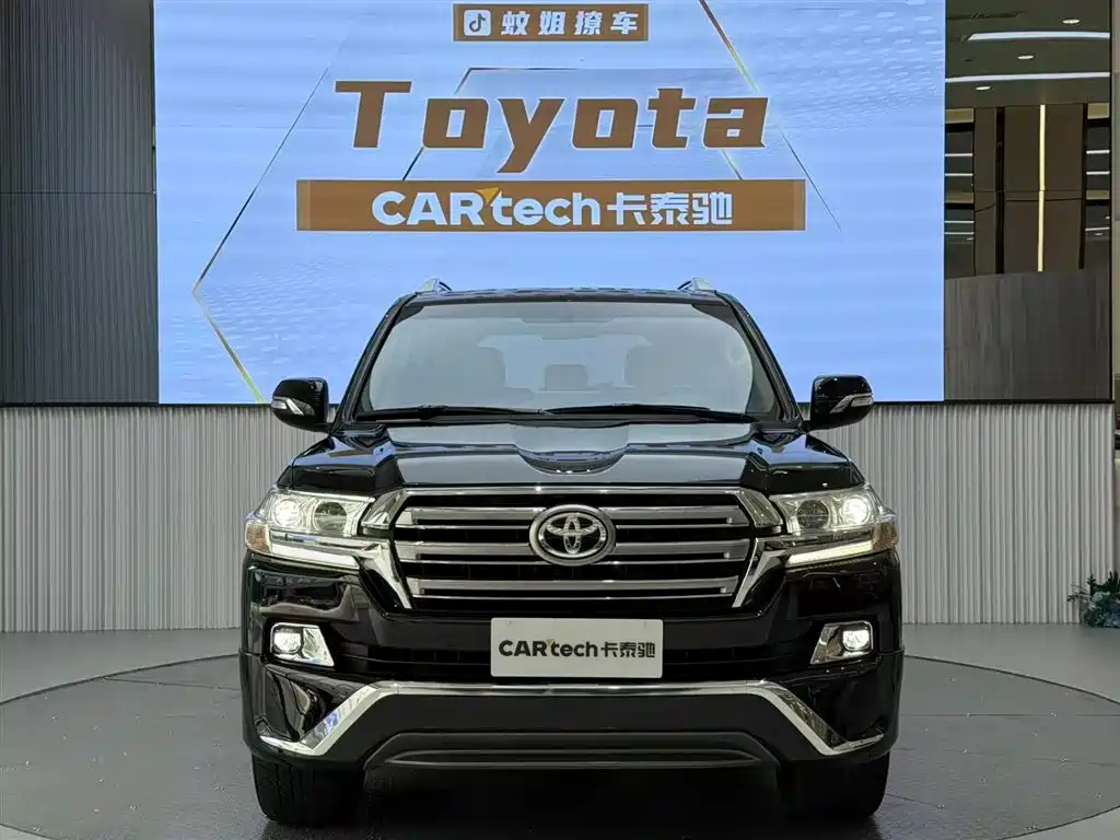 Toyota Land Cruiser 2019 — фото 2