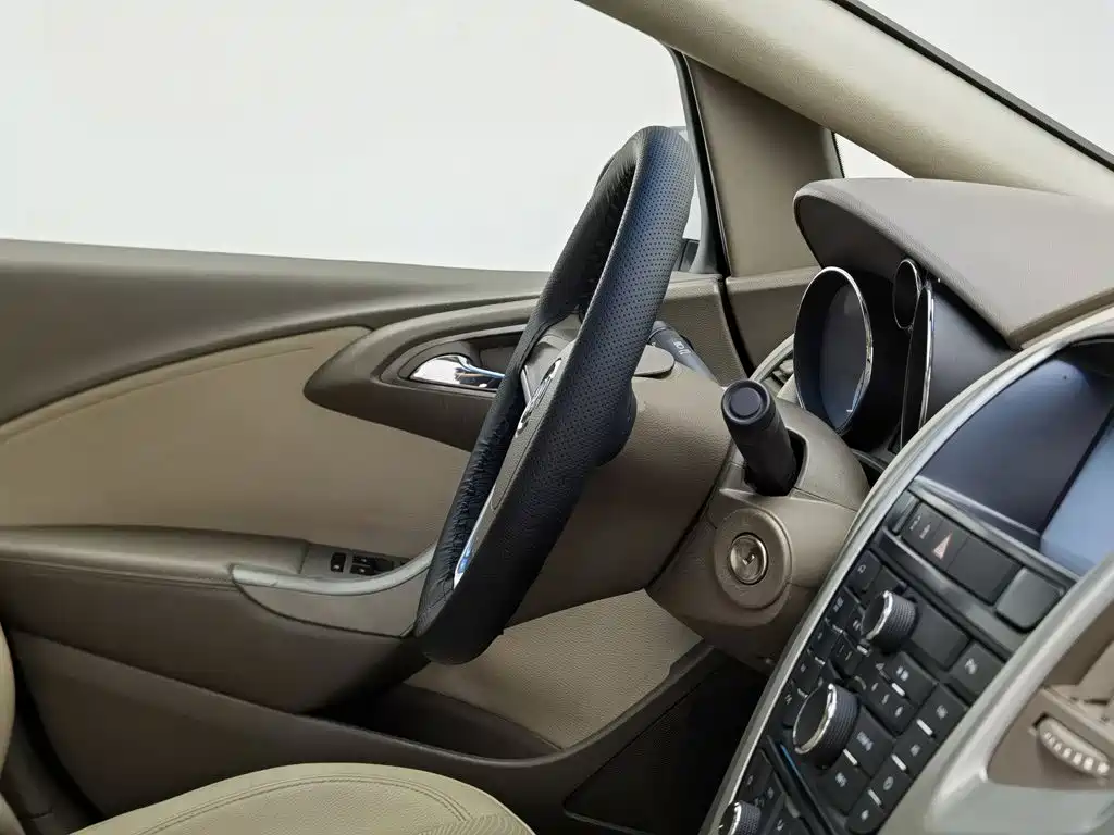 Buick Excelle GT 2014 — фото 22