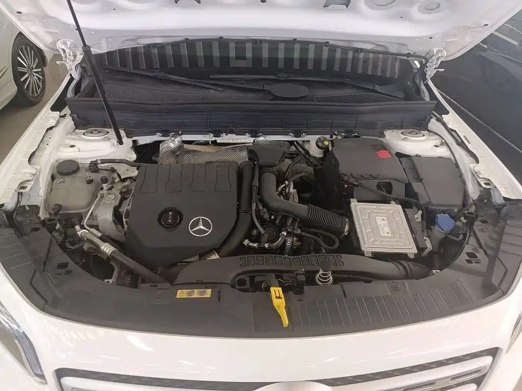 Mercedes-Benz GLB 2021 — фото 16