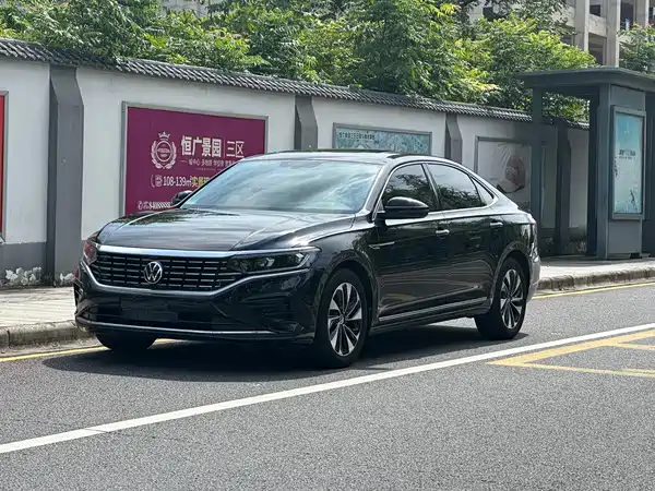 Volkswagen Passat 2022