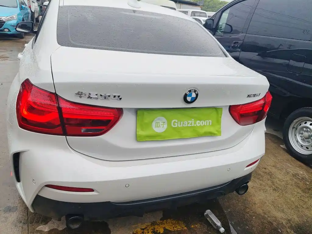 BMW 1 Series 2021