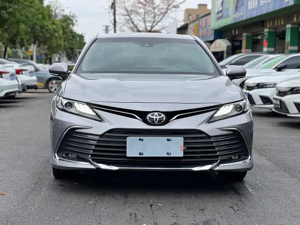 Toyota Camry 2023