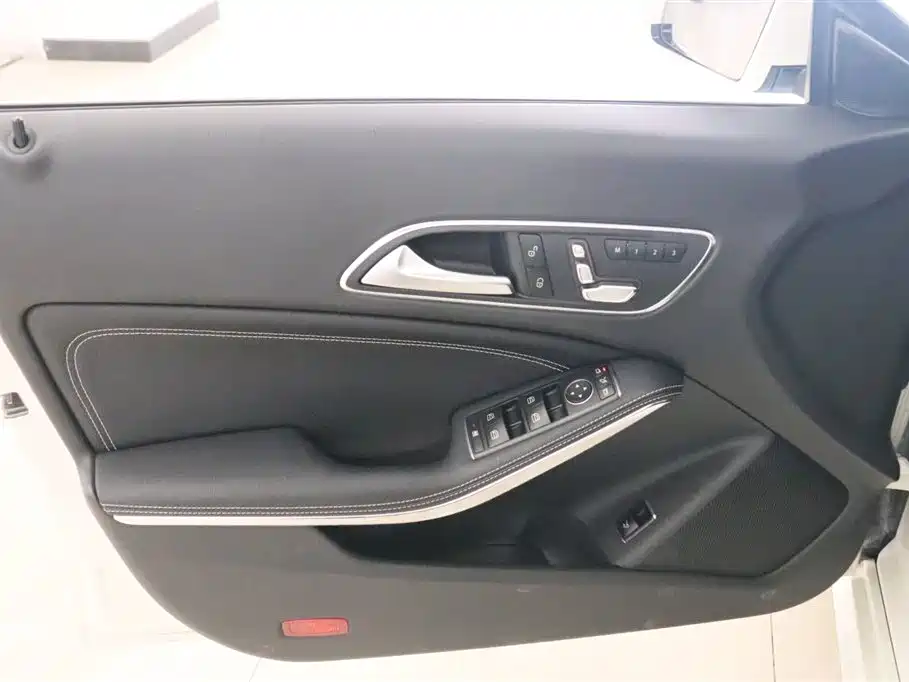 Mercedes-Benz CLA 2017 — фото 10
