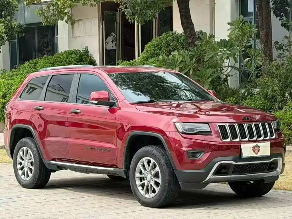 Jeep Grand Cherokee 2015 — фото 2