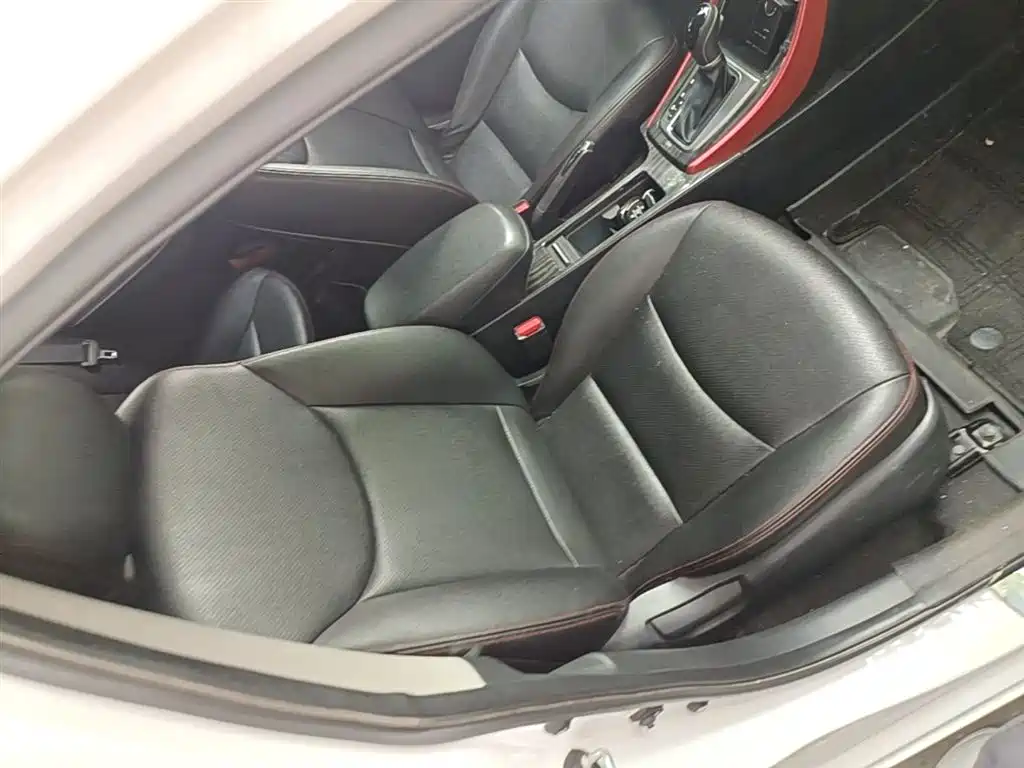 Hyundai Elantra Langdong 2016 — фото 25