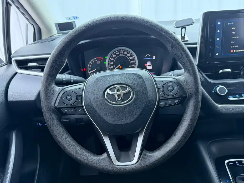 Toyota Corolla 2022 — фото 12