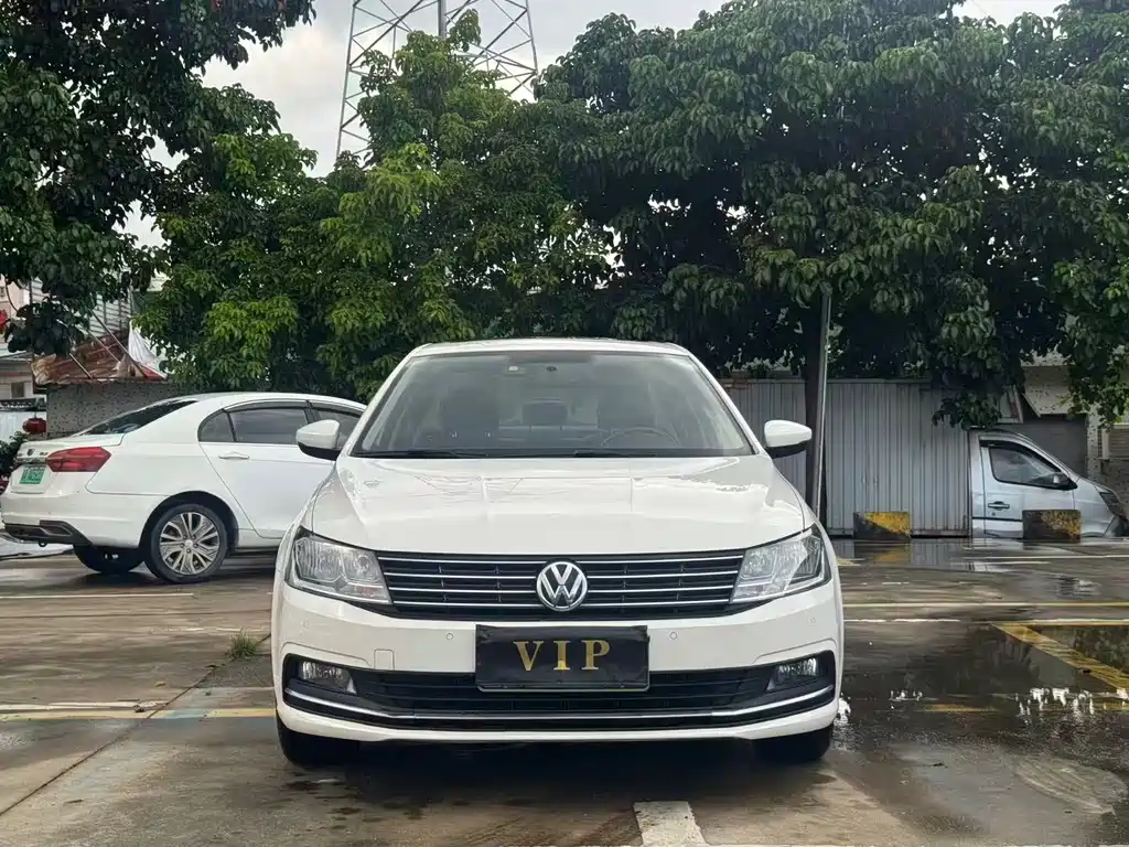 Volkswagen Lavida 2015