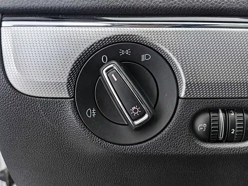 Volkswagen Sagitar 2019 — фото 21