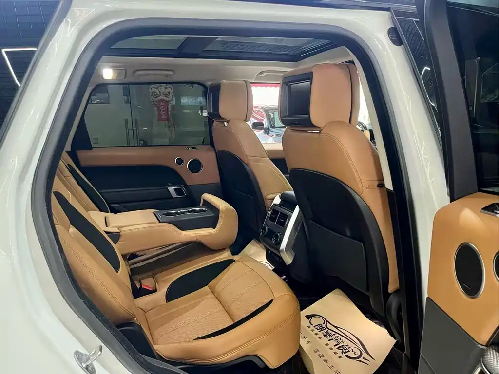 Land Rover Range Rover Sport 2021 — фото 16