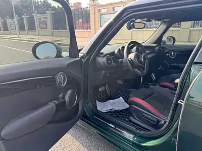 MINI MINI 2019