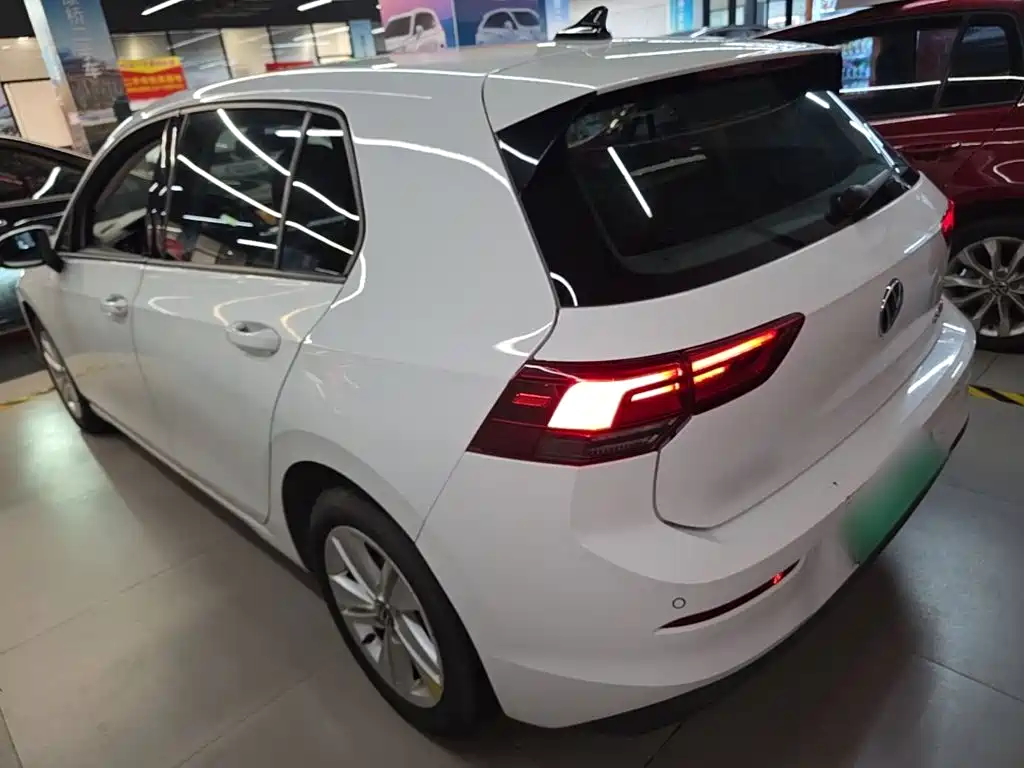 Volkswagen Golf 2023