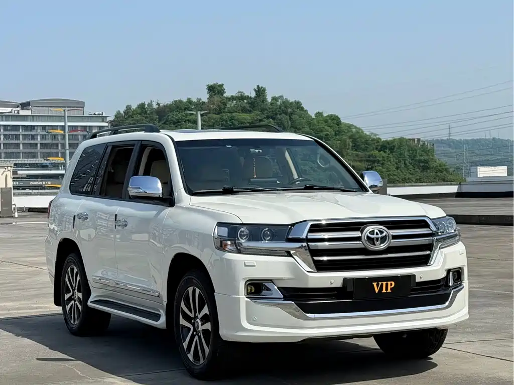 Toyota Land Cruiser 2019 — фото 2