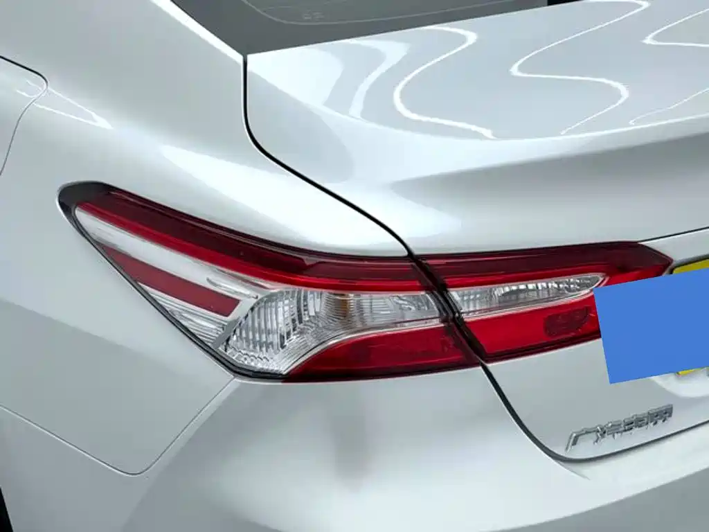 Toyota Camry 2022 — фото 20