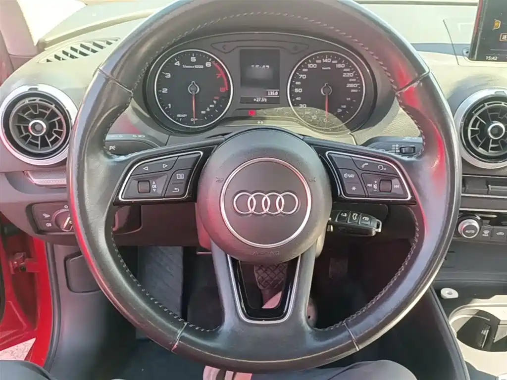 Audi A3 2017 — фото 11