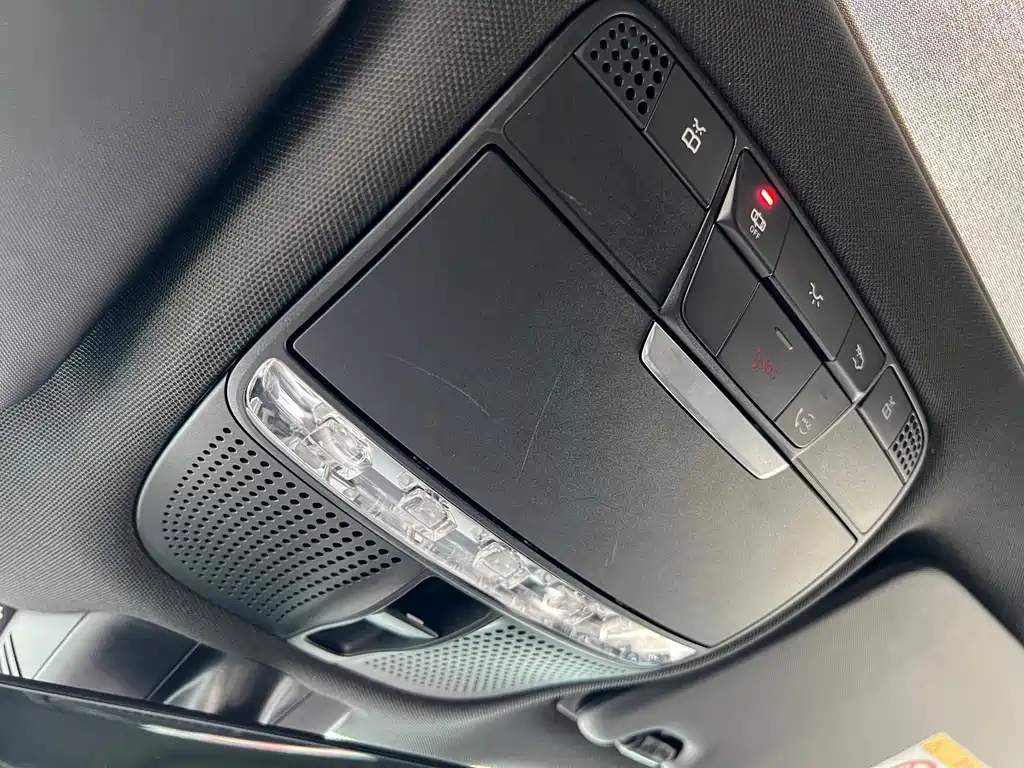 Mercedes-Benz GLC 2020 — фото 46