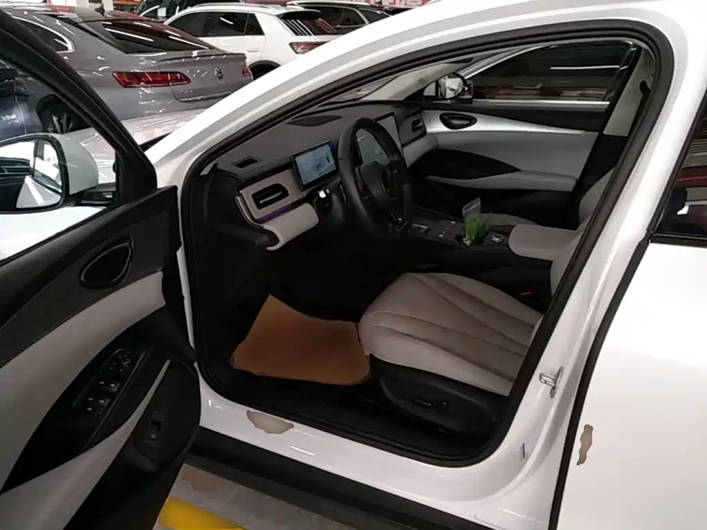 BYD Seal 06 DM-i Travel Edition 2025 — фото 16