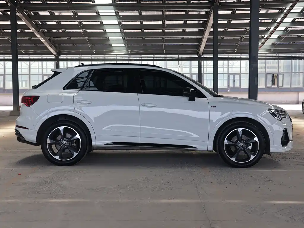 Audi Q3 2023