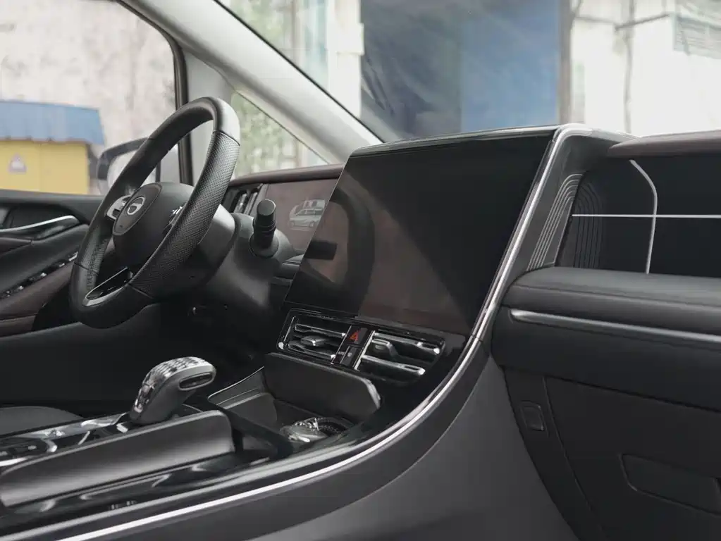 GAC Motor Trumpchi M8 2025 — фото 12