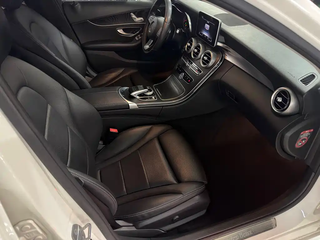 Mercedes-Benz C-Class 2018 — фото 8