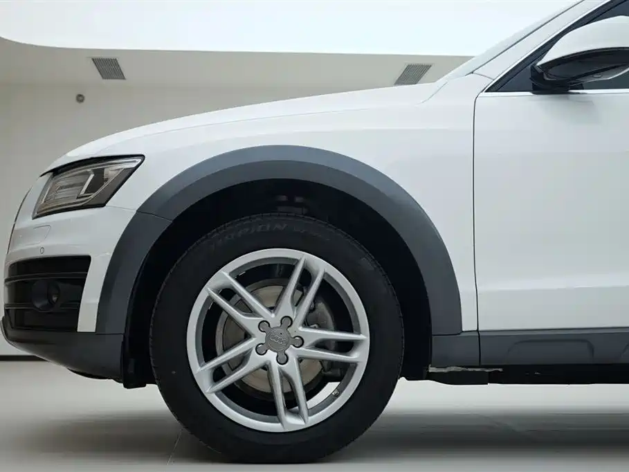 Audi Q5 2019 — фото 15