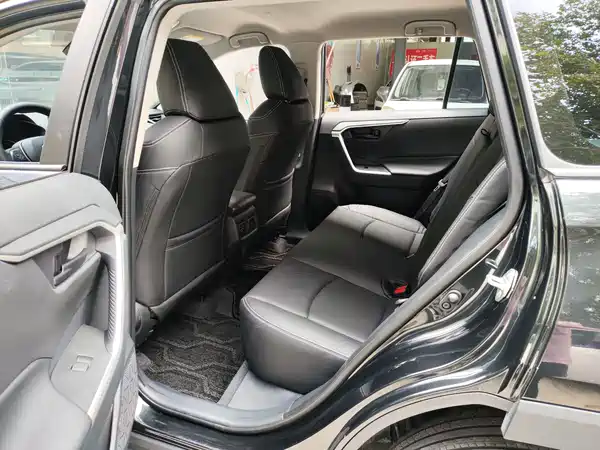 Toyota RAV4 2024