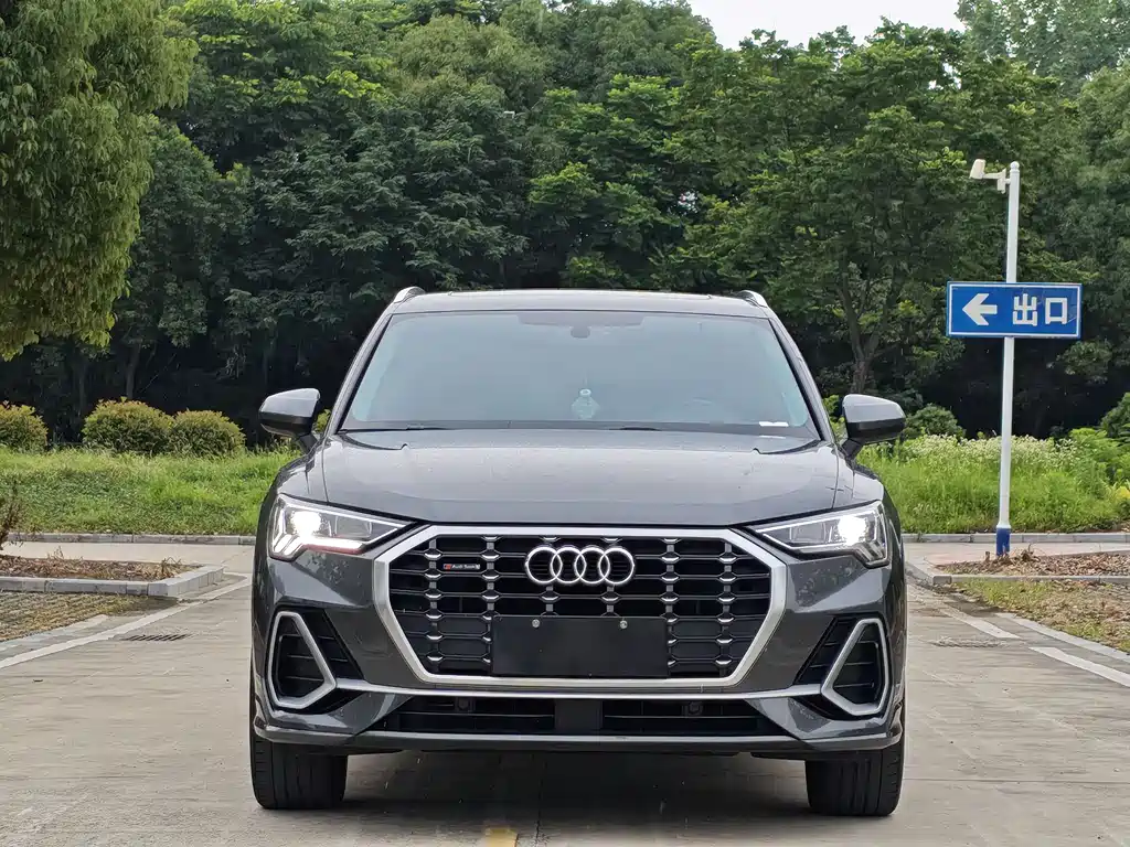 Audi Q3 2022