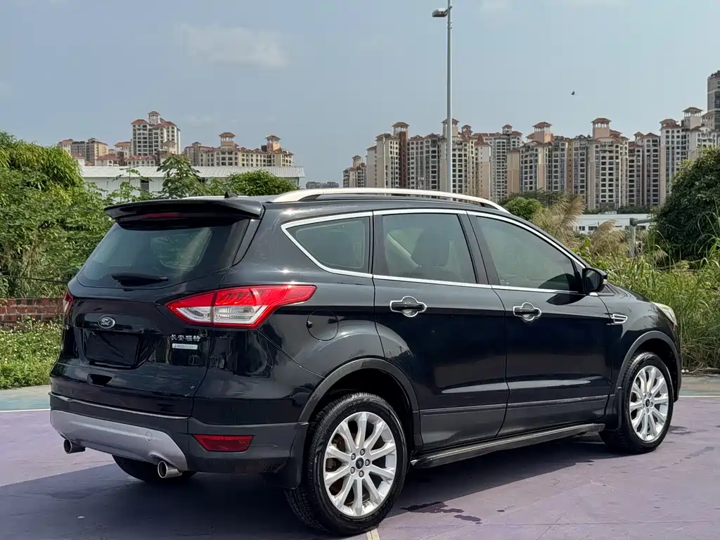 Ford Kuga 2014 — фото 5