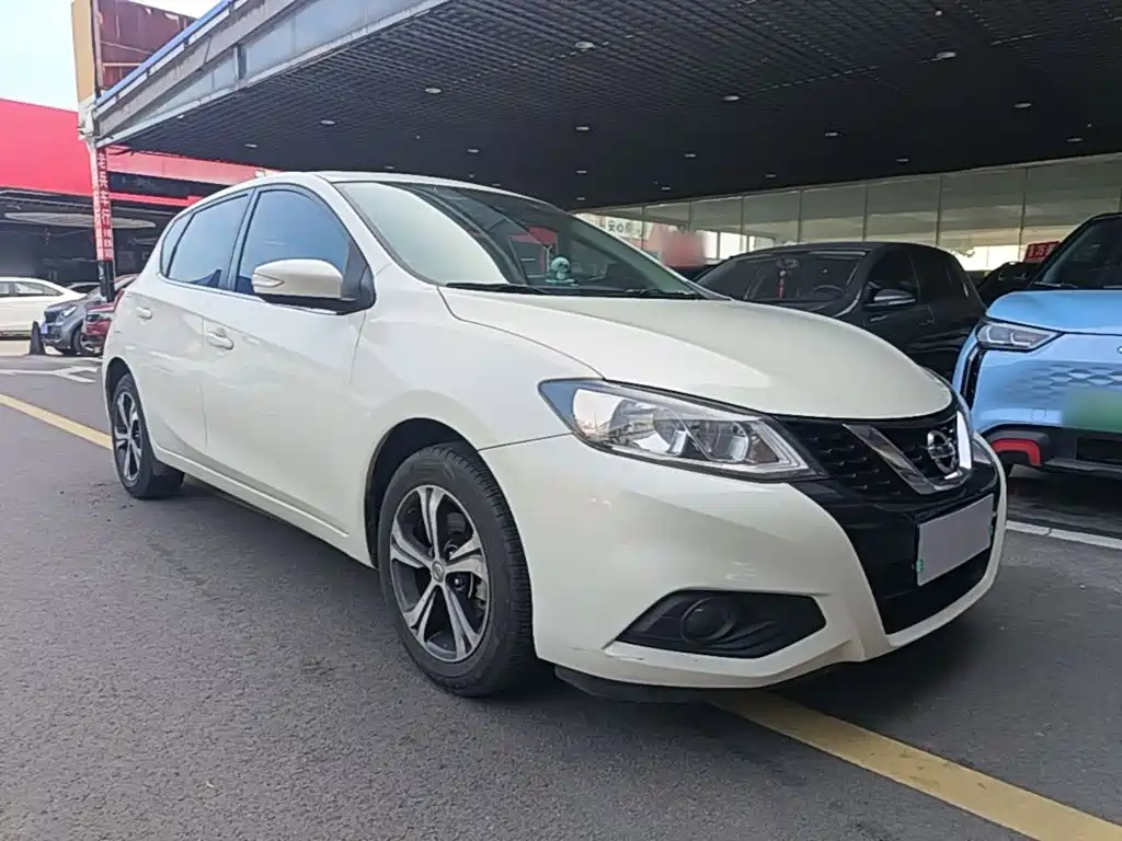 Nissan Tiida 2016