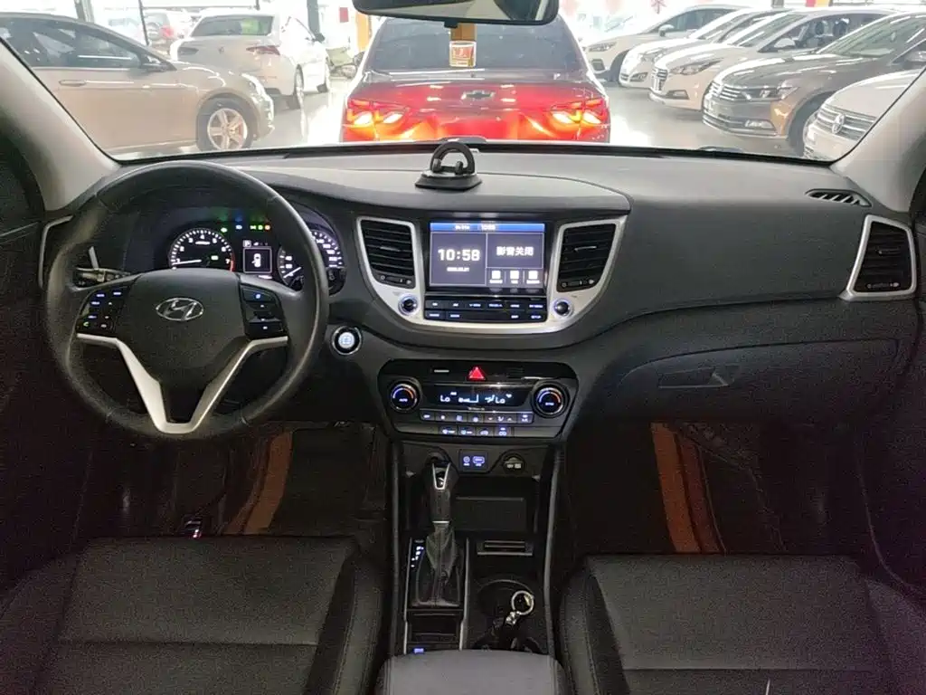 Hyundai Tucson 2018 — фото 10