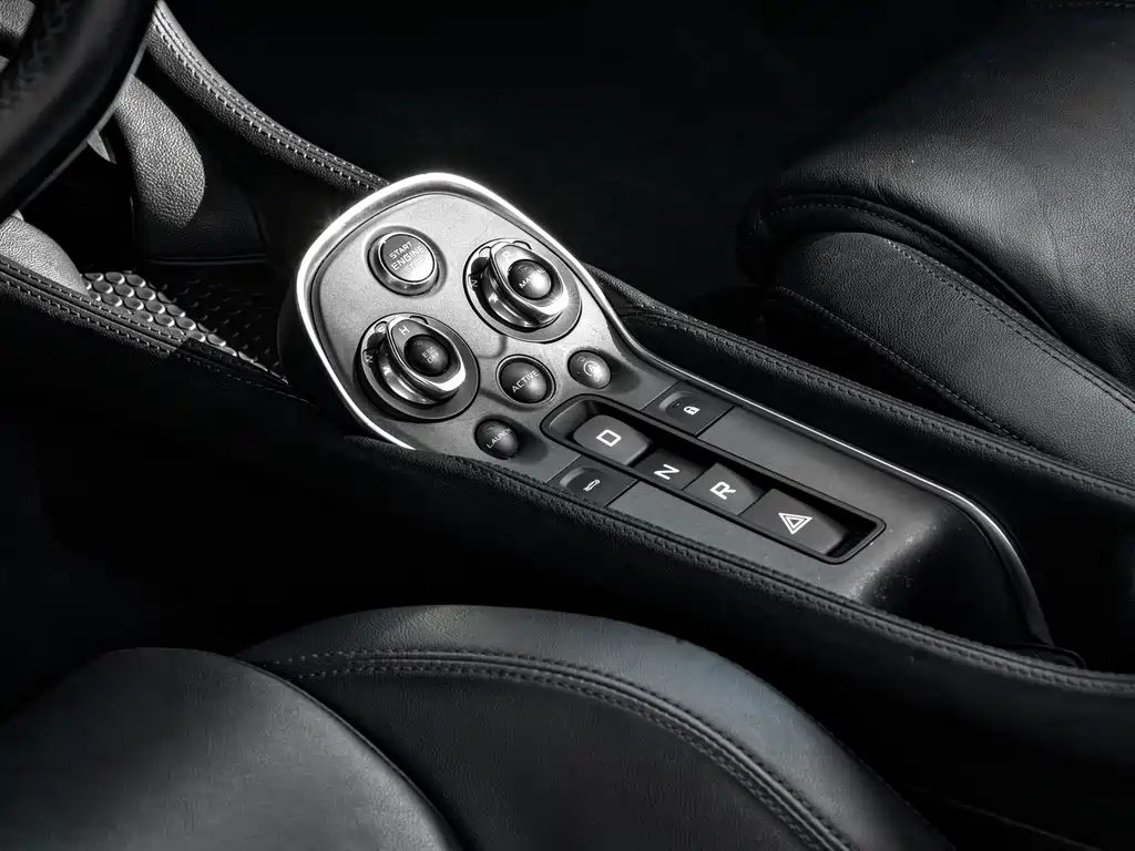 McLaren 570 2016 — фото 12
