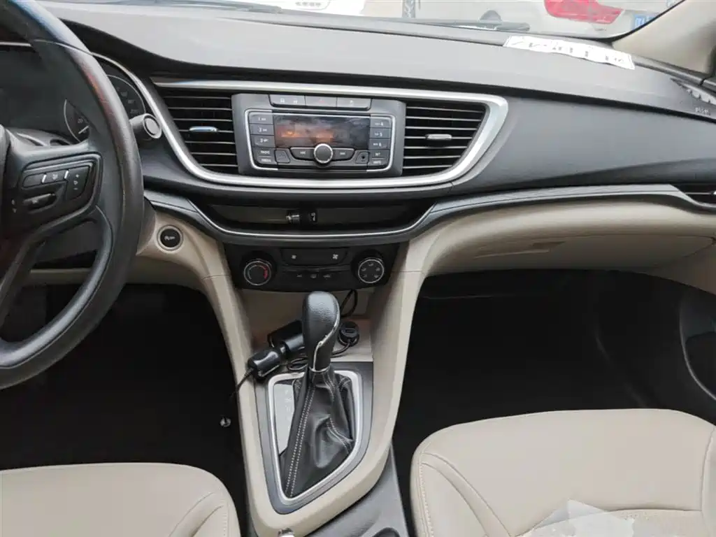 Buick Excelle 2017 — фото 13