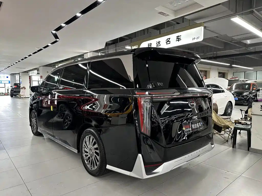 GAC Motor Trumpchi M8 2023 — фото 9