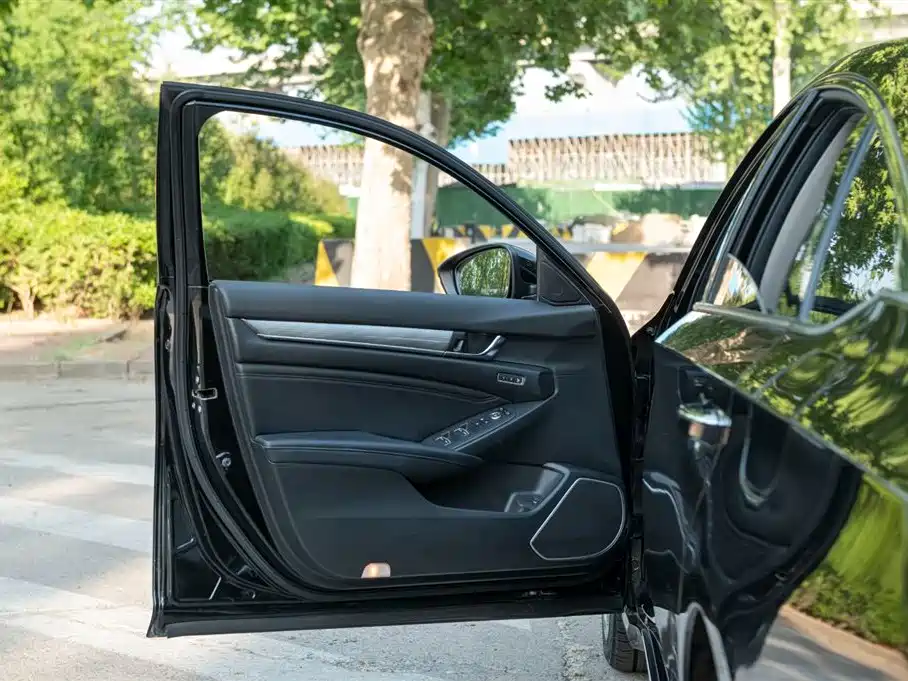Honda Accord 2020 — фото 34