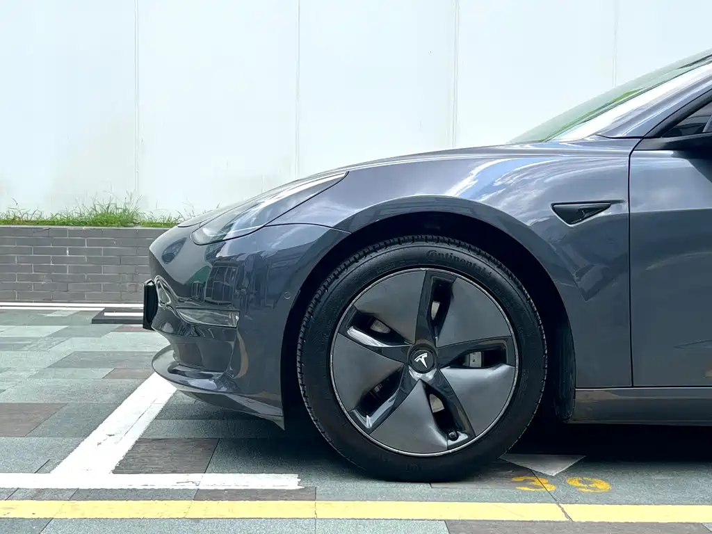 Tesla Model 3 2024 — фото 15