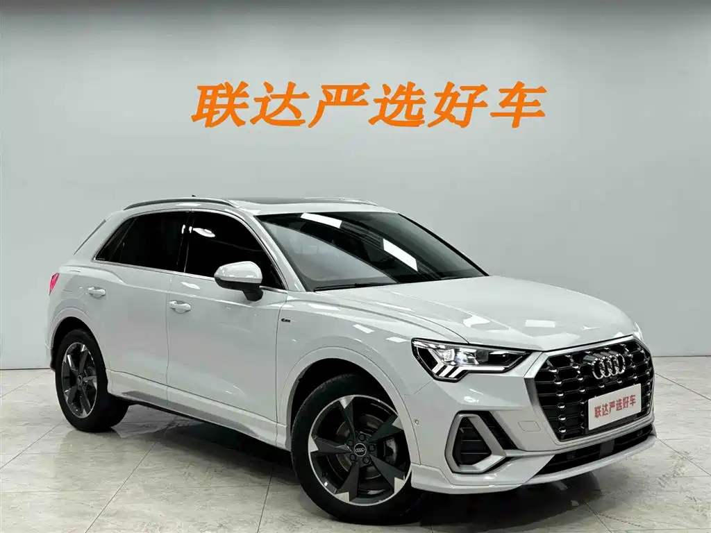 Audi Q3 2022 — фото 23