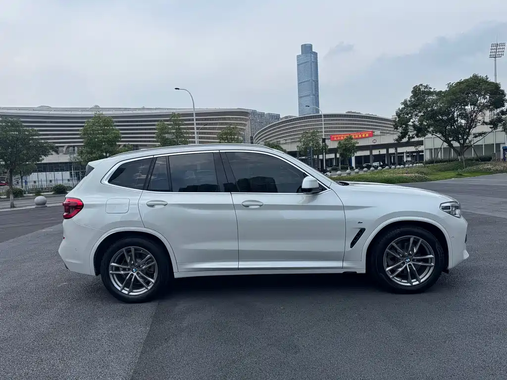 BMW X3 2021 — фото 4