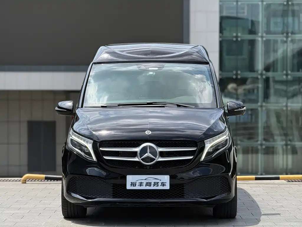 Mercedes-Benz V-Class 2022 — фото 2