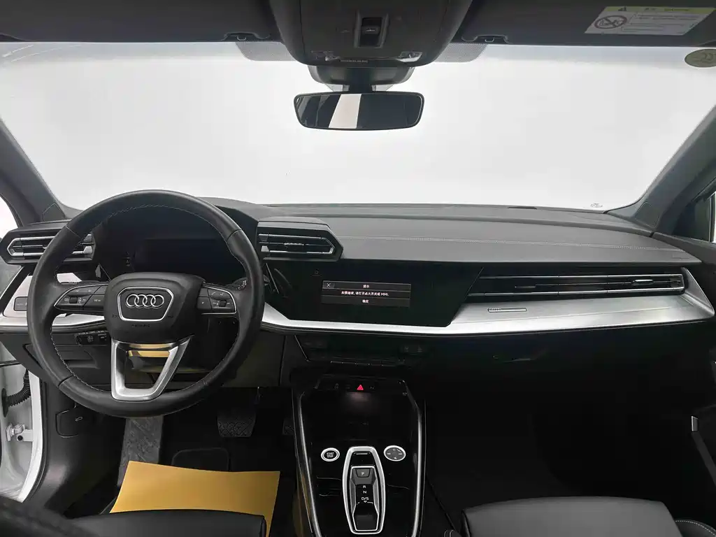 Audi A3 2025 — фото 10