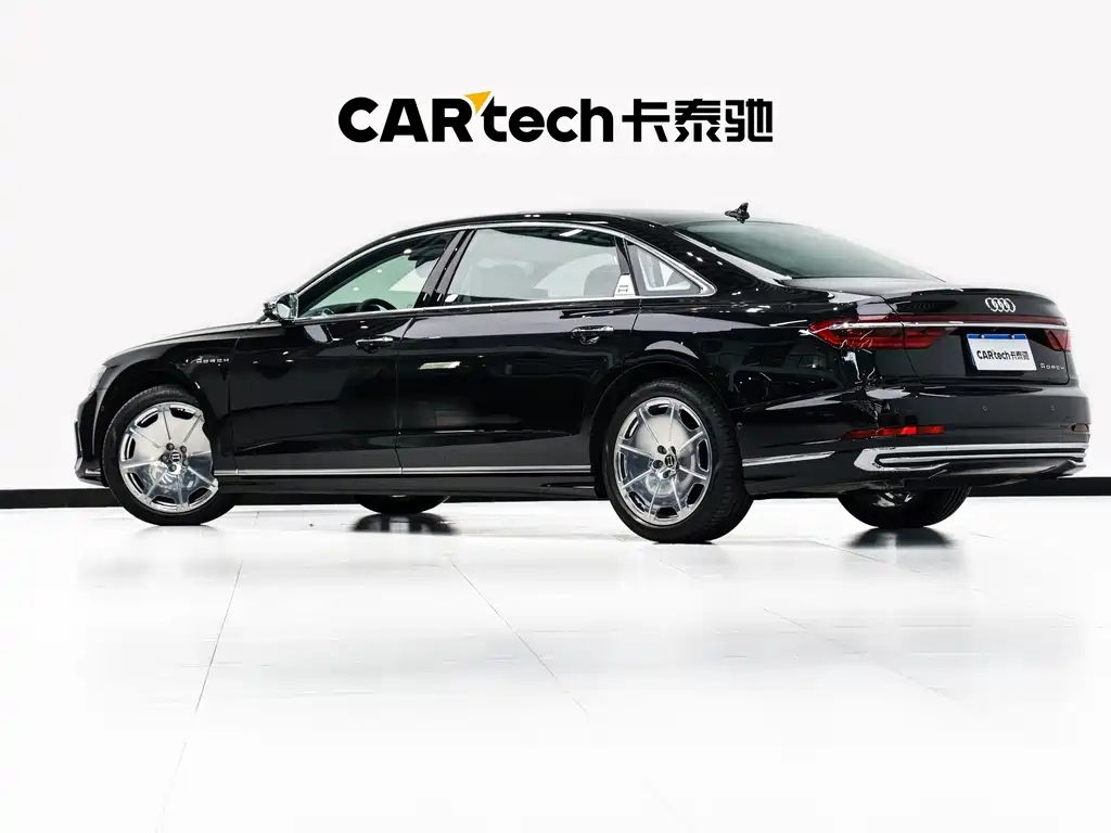 Audi A8 2023 — фото 6