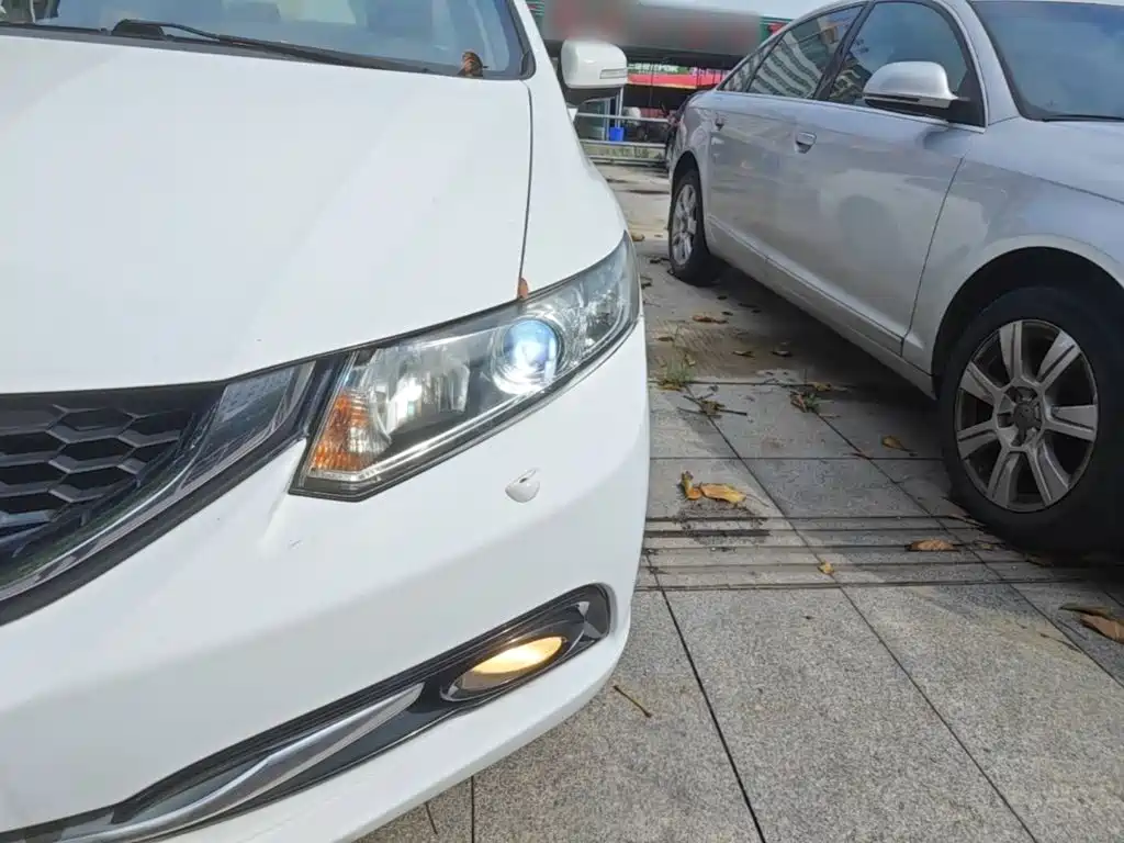 Honda Civic 2014 — фото 18