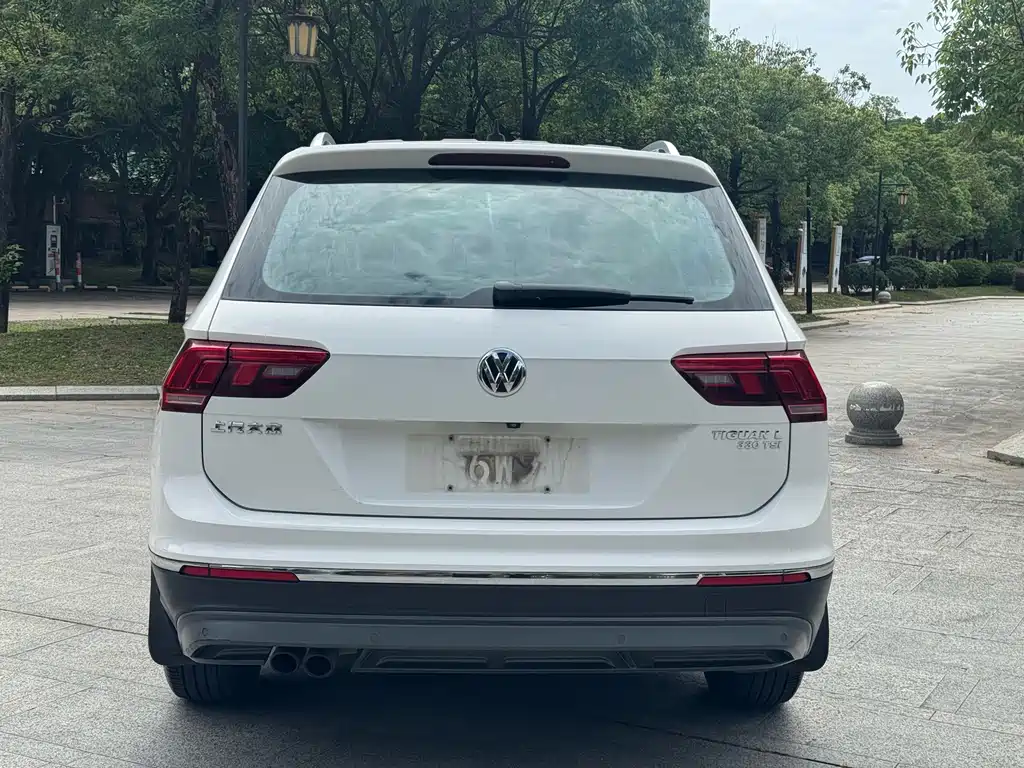 Volkswagen Tiguan L 2017 — фото 11