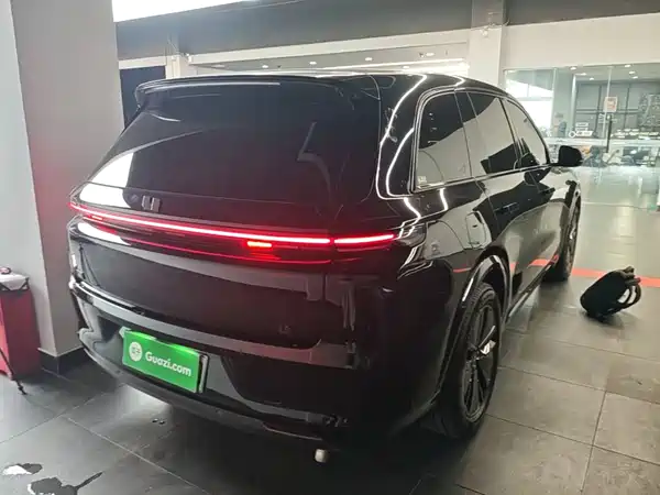 Li Auto L8 2024