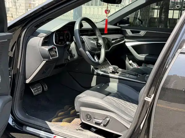 Audi A6L 2025