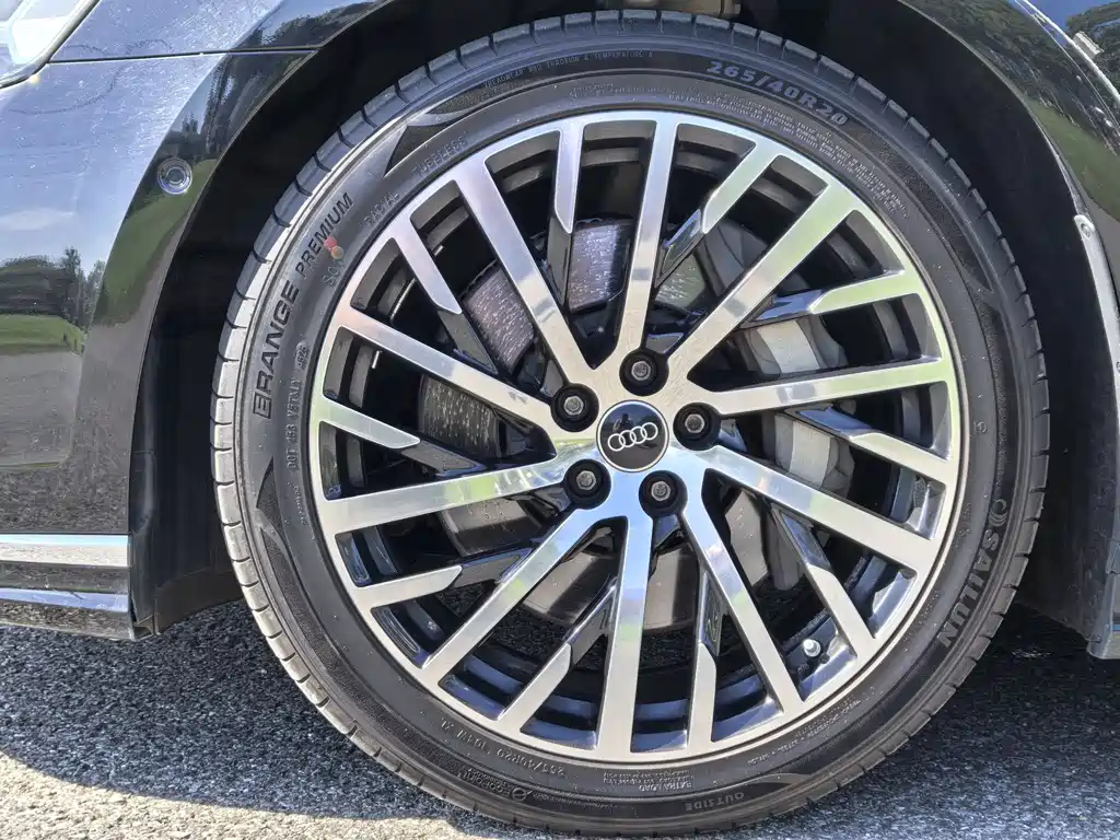 Audi A8 2023
