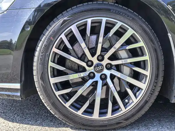 Audi A8 2023