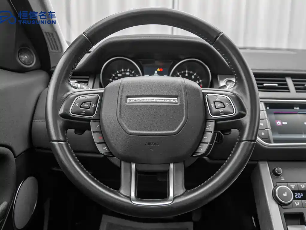 Land Rover Evoque 2019 — фото 16
