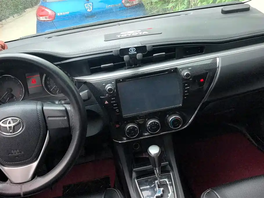 Toyota Corolla 2016 — фото 13