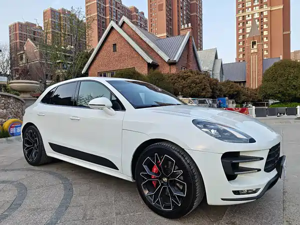 Porsche Macan 2015