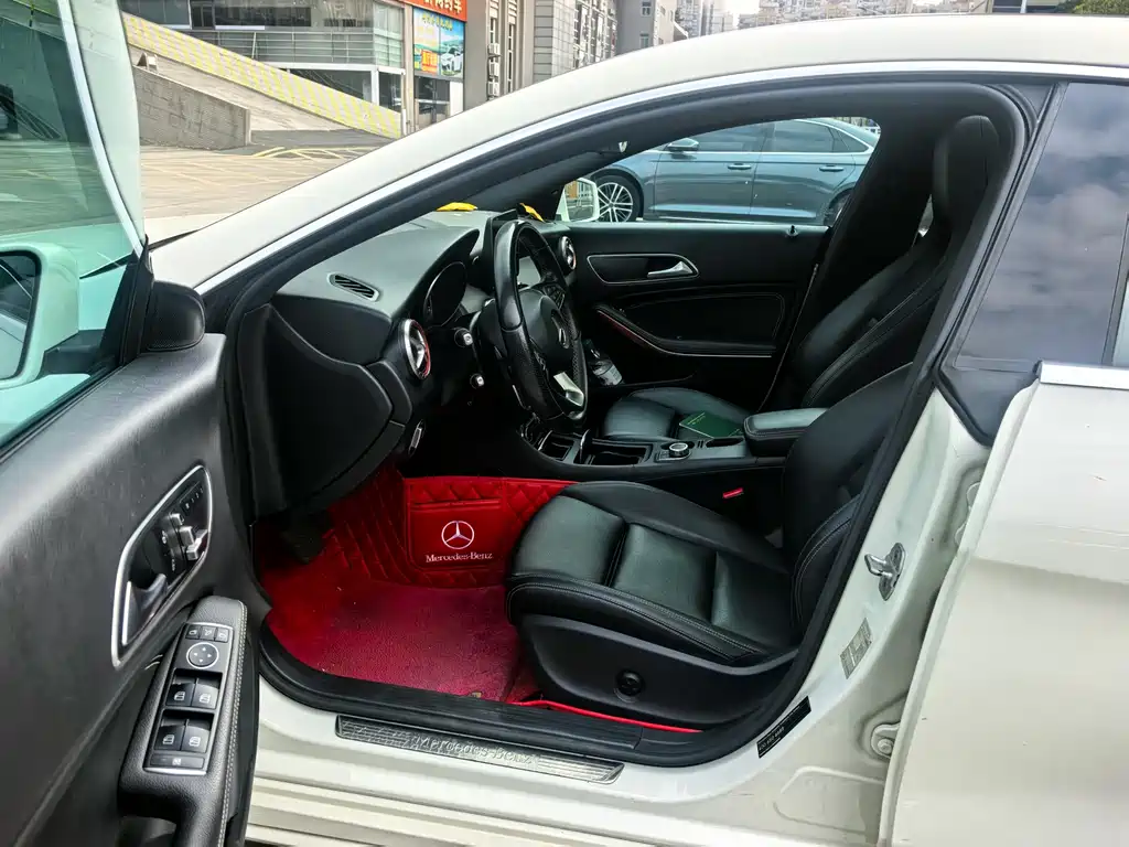 Mercedes-Benz CLA 2017 — фото 7